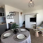 Апартаменты T2 + Alcove, Piscine Collective, 5 Pers, Parking - Fr-1-323-568 *